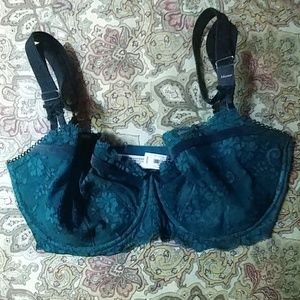 VS unlined uplift bra